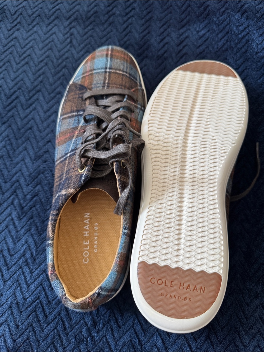 NWT, Cole Haan Plaid Lace-Up Sneakers in Brown and Blue with Rust Accents! - Picture 2 of 2